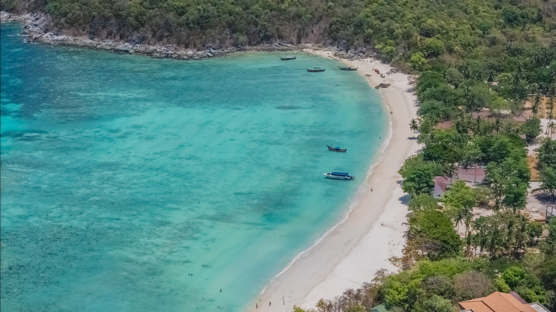 <p class="text-center">YACHT CHARTER IN THAILAND</p>
