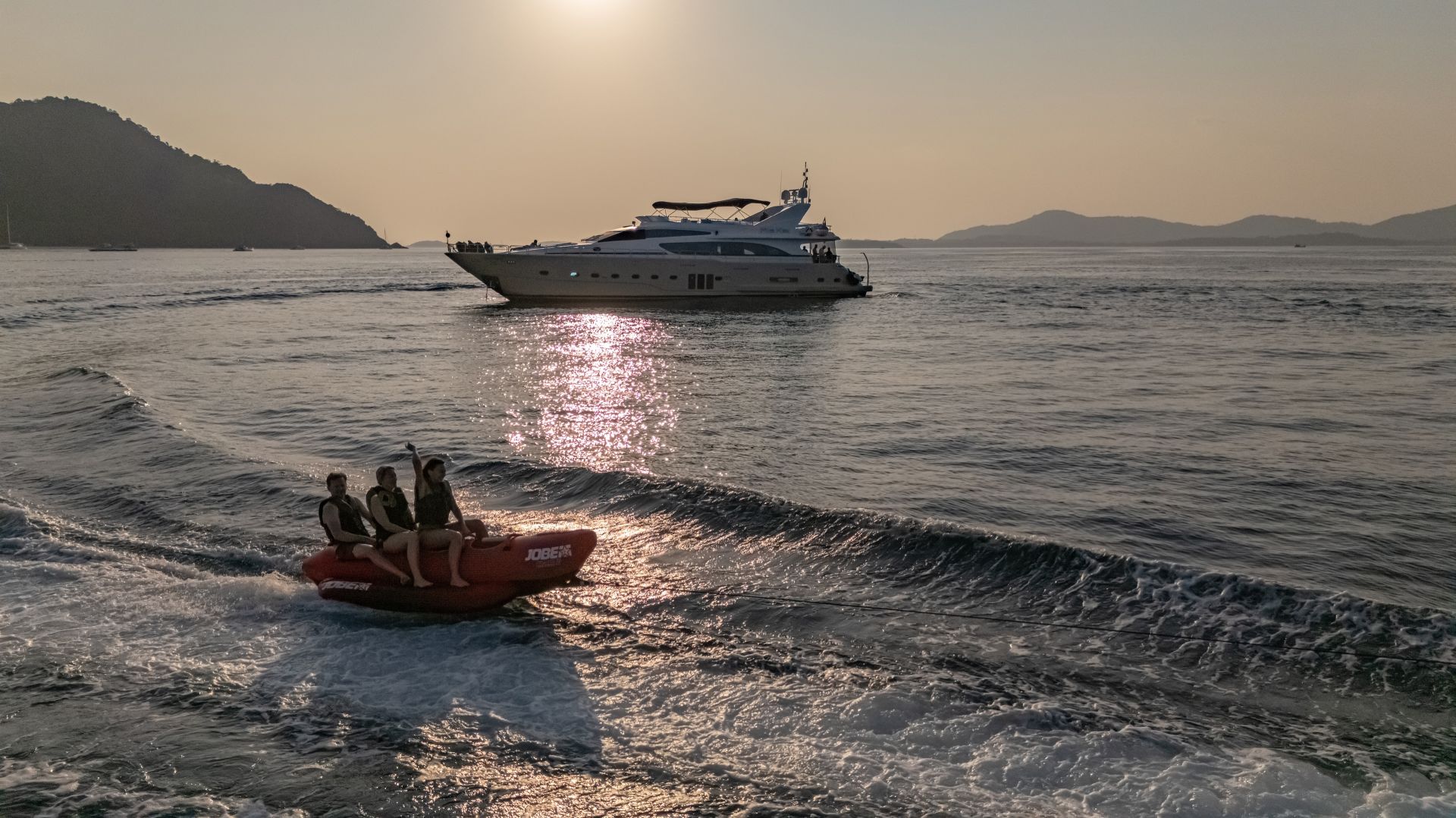 <p class="text-center">YACHT CHARTER IN THAILAND</p>

