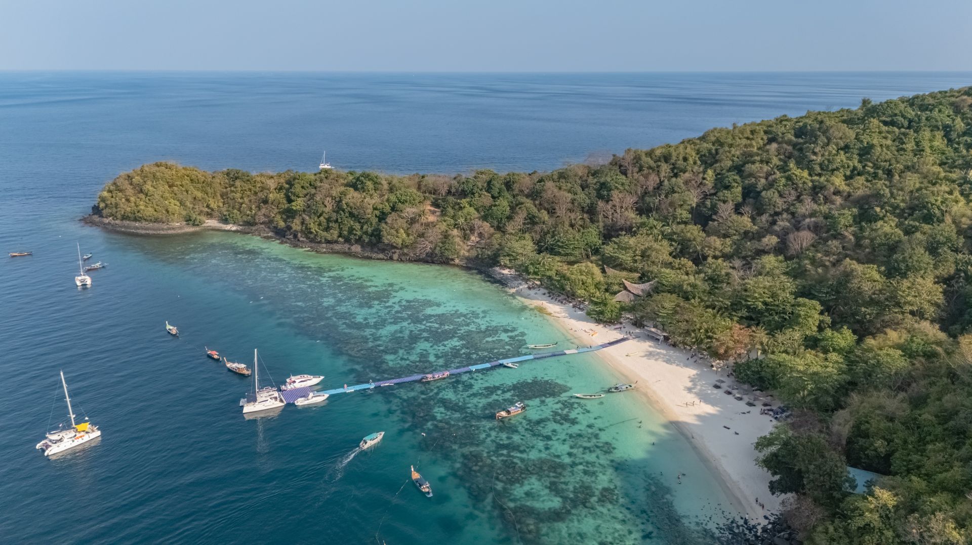 <p class="text-center">YACHT CHARTER IN THAILAND</p>
